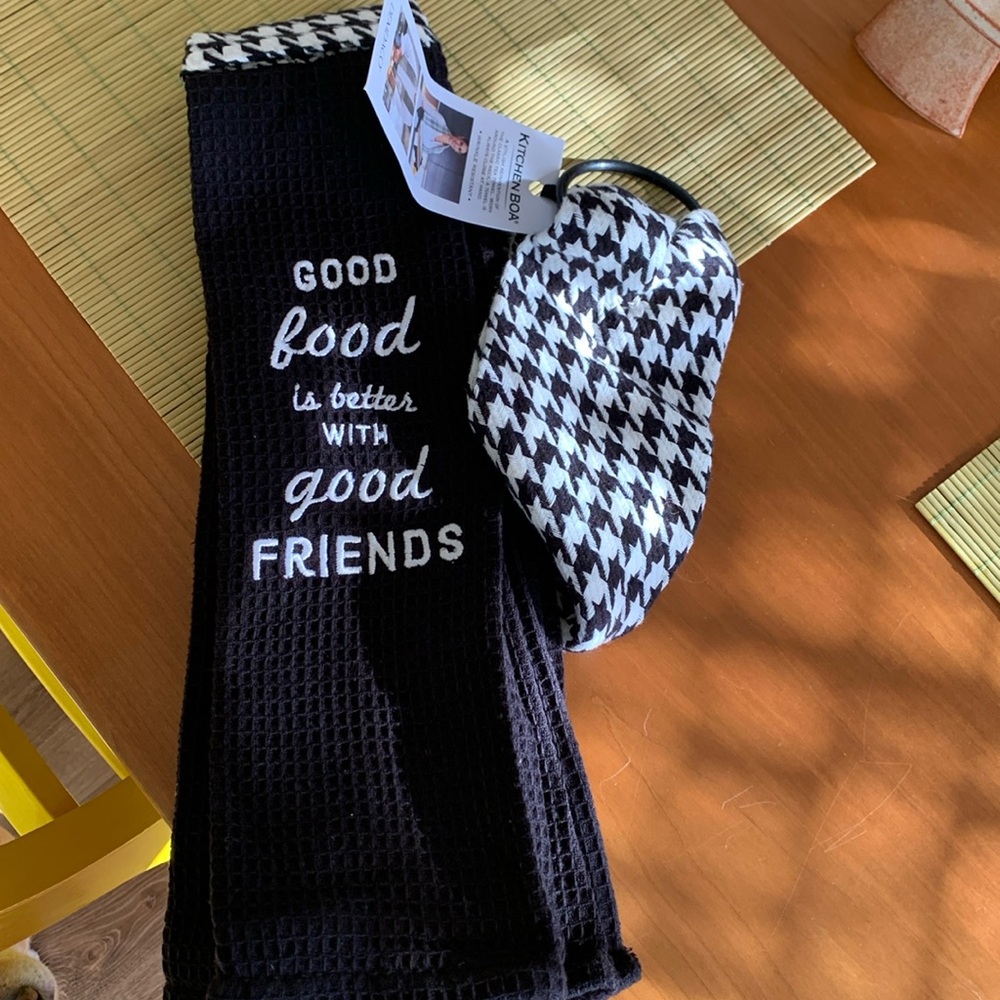 NWT kitchen boa